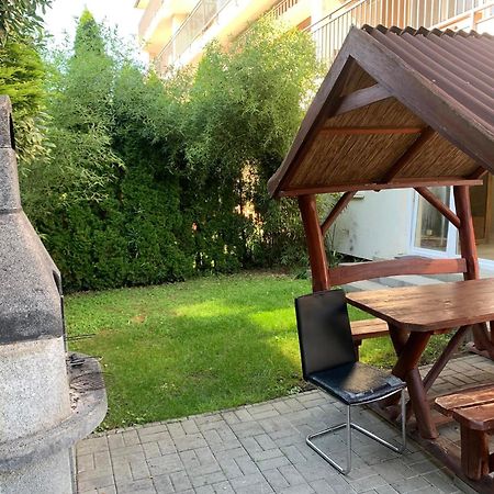 Bamboo Wellness Apartment Siofok Ngoại thất bức ảnh