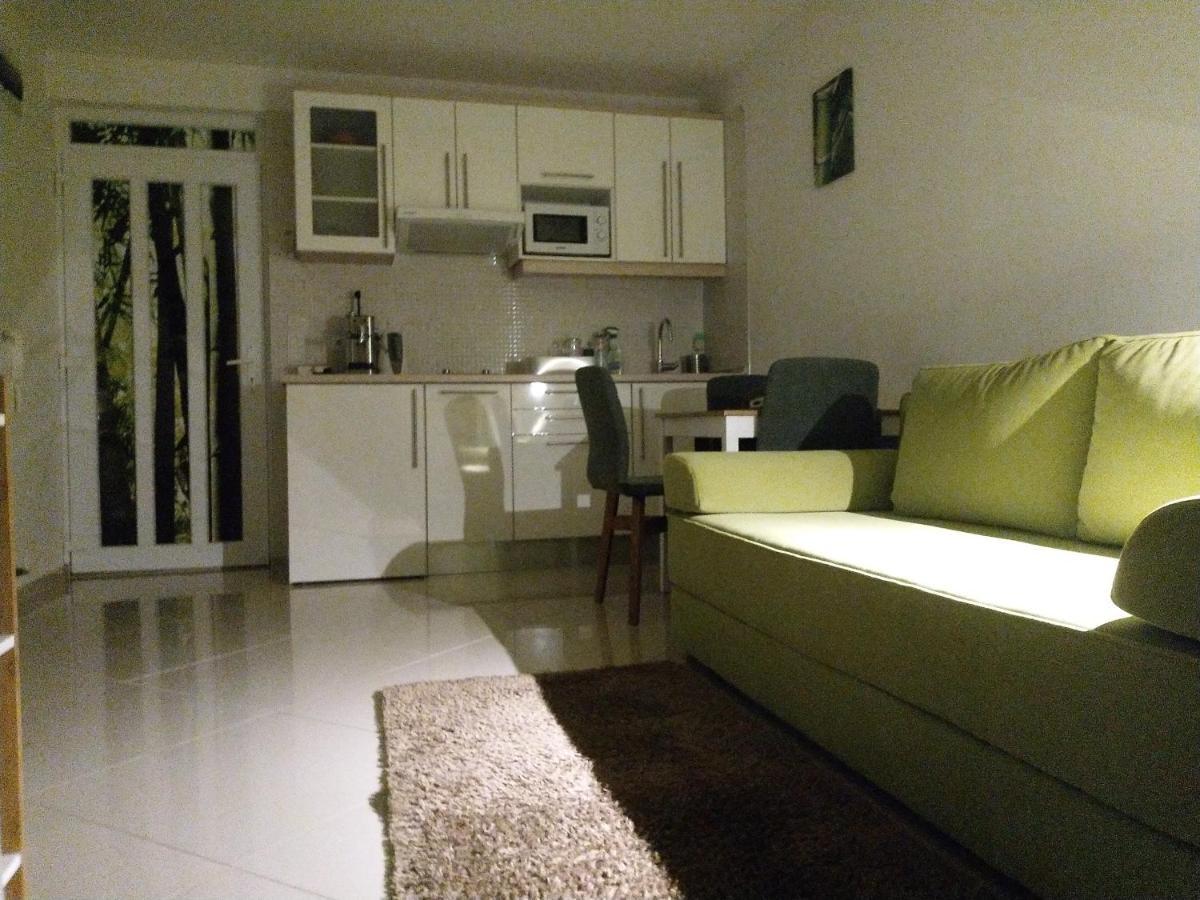 Bamboo Wellness Apartment Siofok Ngoại thất bức ảnh