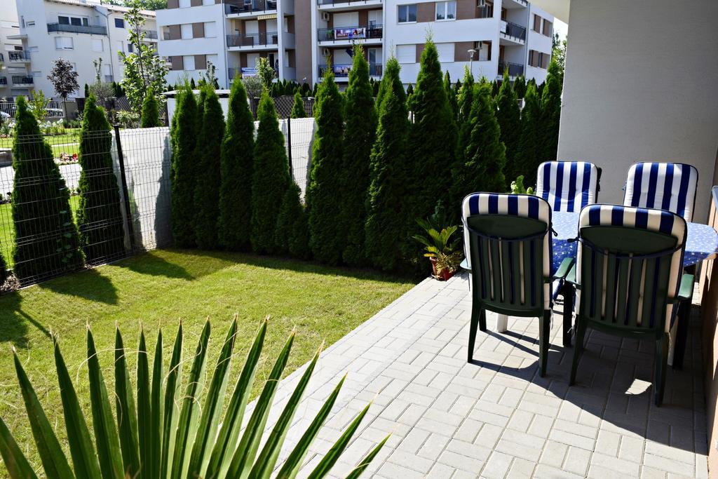 Bamboo Wellness Apartment Siofok Ngoại thất bức ảnh