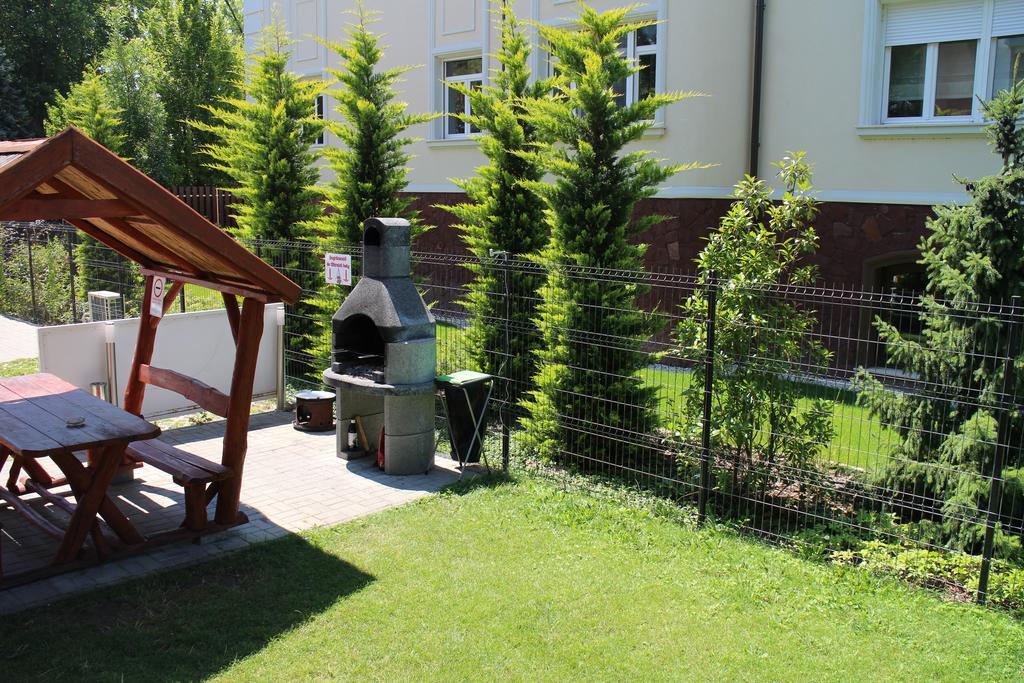 Bamboo Wellness Apartment Siofok Ngoại thất bức ảnh