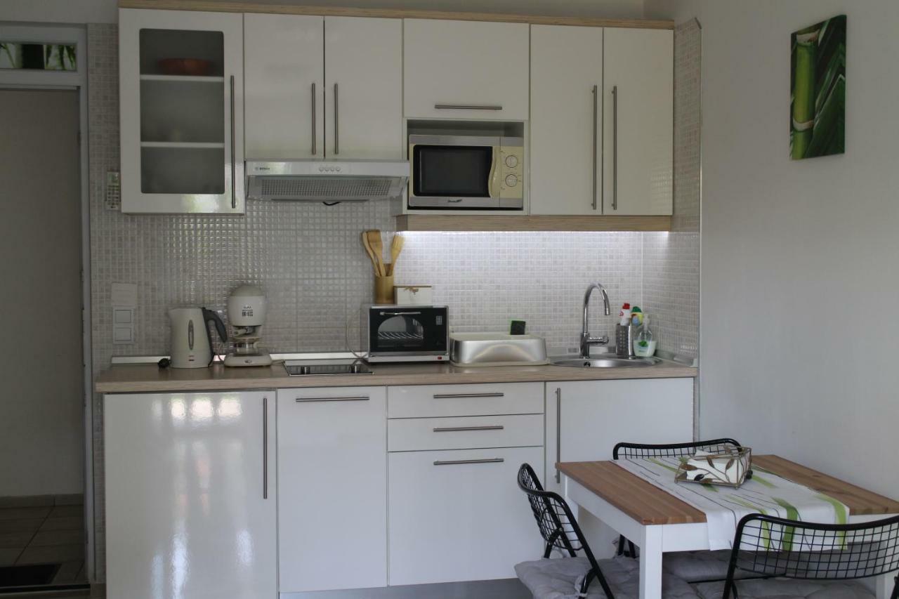 Bamboo Wellness Apartment Siofok Ngoại thất bức ảnh